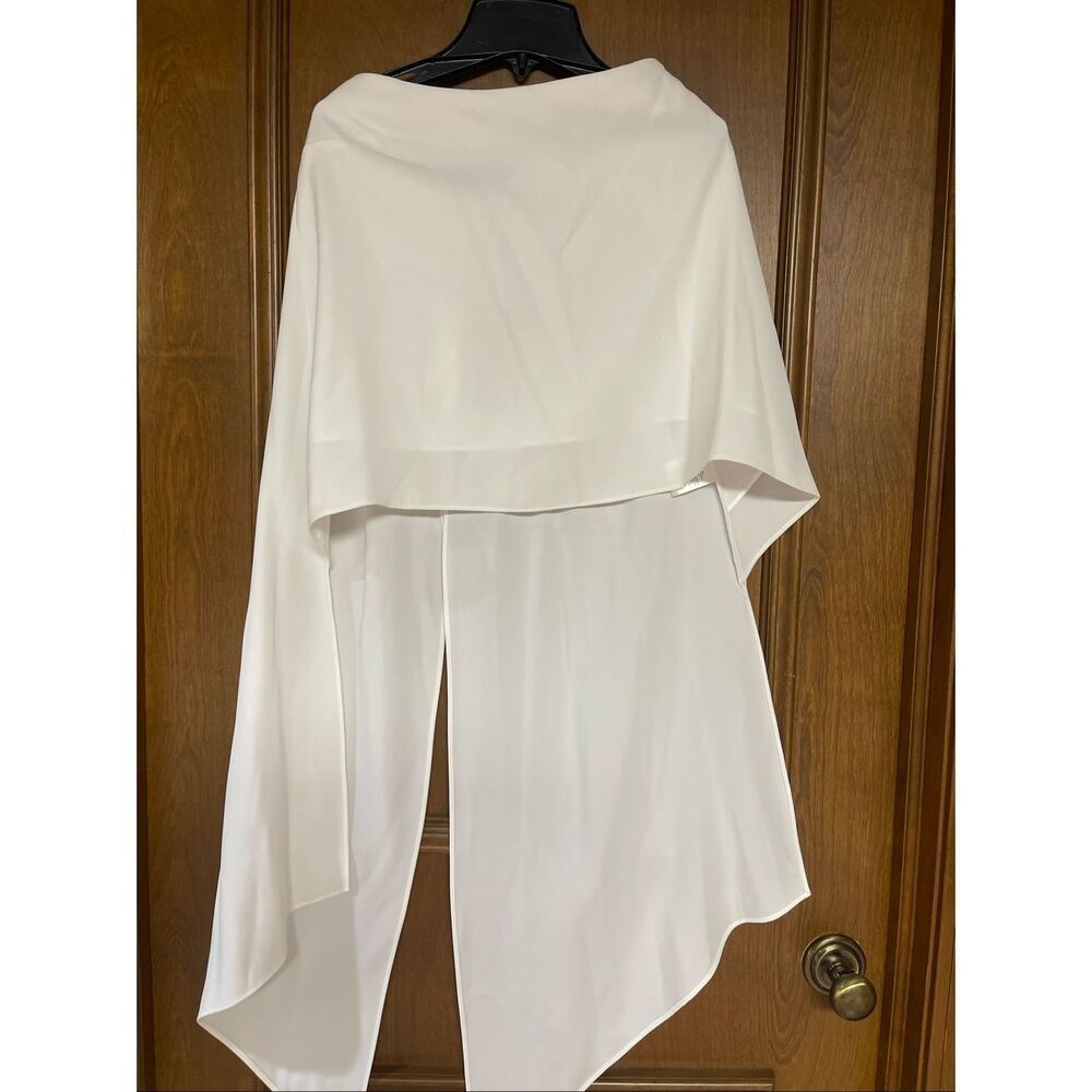 White unique top